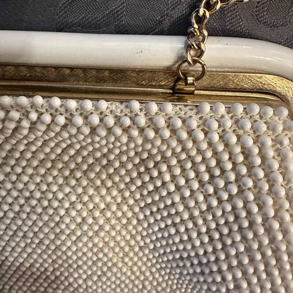 Vintage Lumured Corde Bead Clutch Purse Off White USA Made - Picture 5 of 9